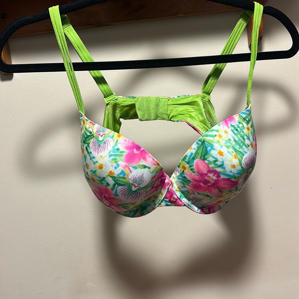Victoria secret bra
